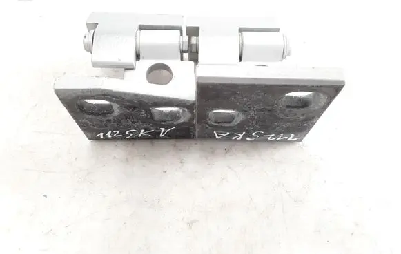 Rear door hinge set