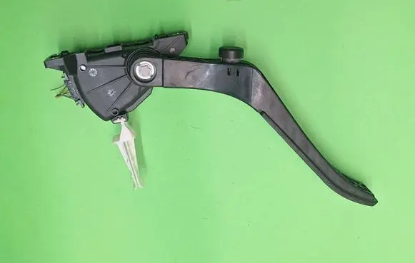 Audi Q7 4L Accelerator throttle pedal 6PV00802626 7L0723507E