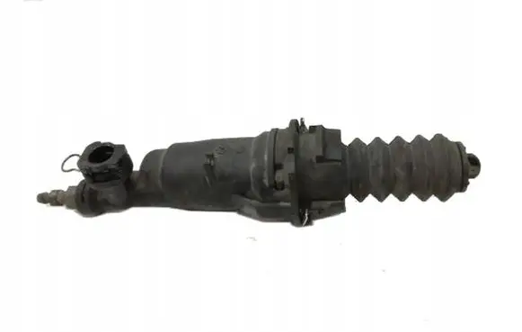 Clutch slave cylinder