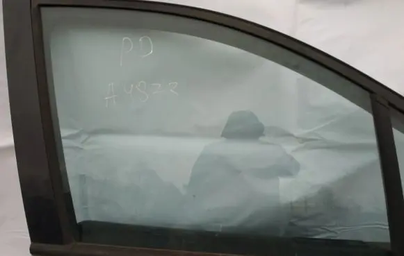 Fiat Ulysse Front door window glass four-door