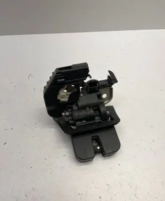 Tailgate/trunk/boot lock/catch/latch