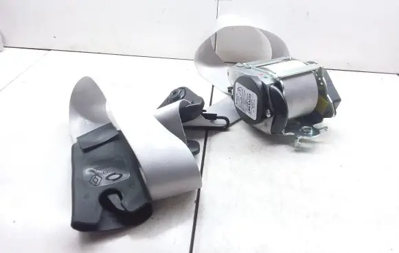 Renault Zoe Front seatbelt 868843330R 8223655