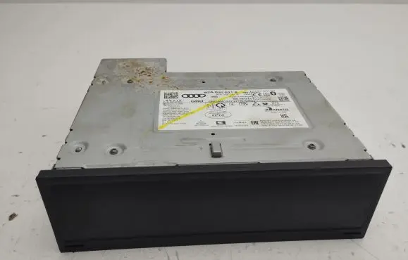Audi A1 Radio/CD/DVD/GPS head unit 82A035021A