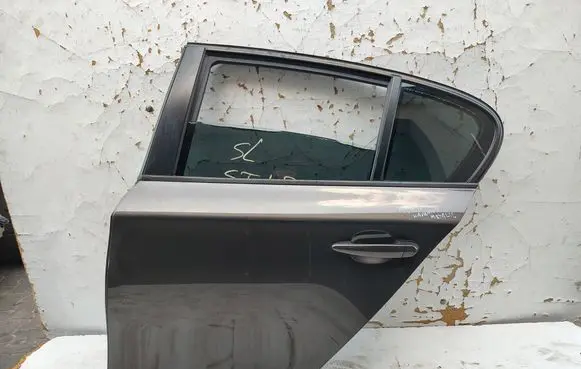 BMW 1 E81 E87 Rear door 