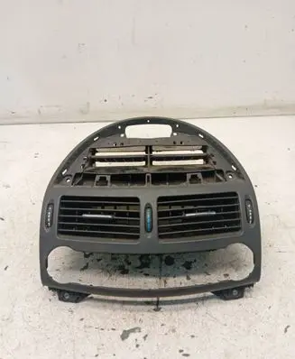 Mercedes-Benz E W211 Dash center air vent grill 2118300054 C141303