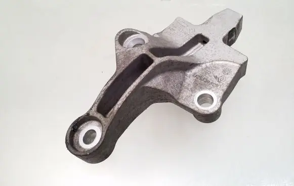 Renault Megane III Gearbox mounting bracket 112532962R
