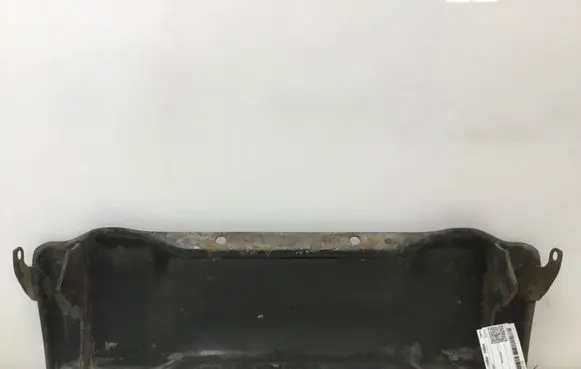 Mitsubishi L200 Engine splash shield/under tray 