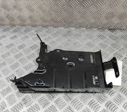 Peugeot 3008 III Battery box tray 9843372780