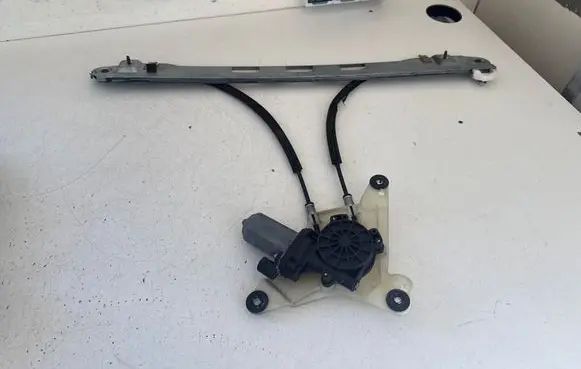 Renault Master III Front door window regulator with motor 128001031 3Q0941 5YY0066