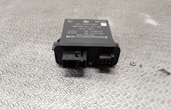 Opel Insignia A Light module LCM 5DF00904162 13317876 13285677