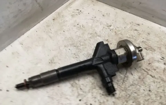 Mazda 6 Fuel injector