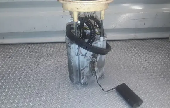 Volkswagen Golf Plus In-tank fuel pump 1K0919050Q