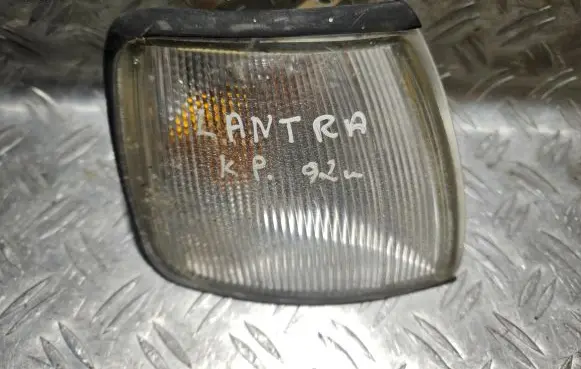 Hyundai Lantra I Front indicator light 6R01901 01901