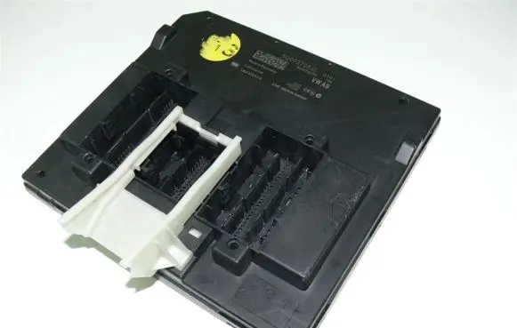 Audi A3 S3 8V Other control units/modules 5Q0937084L