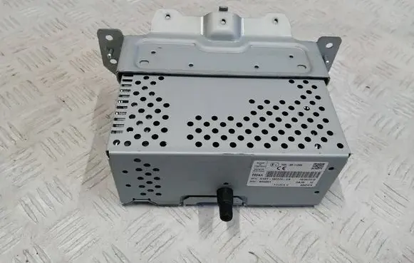 Ford Fiesta Radio/CD/DVD/GPS head unit H1BT18C815US 10R0511588 A002478