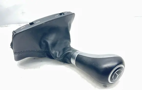 Mercedes-Benz C W204 Gear lever shifter trim leather/knob A2042672310