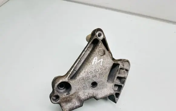 Volkswagen Touran III Engine mounting bracket 04L199207 V210KTS111