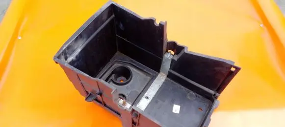 Ford Kuga I Battery box tray 