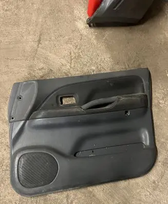 Toyota Land Cruiser (HDJ90) Front door card panel trim 6777760050