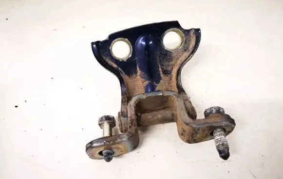 Mitsubishi Carisma Front door upper hinge
