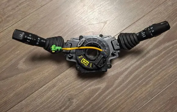 Chevrolet Captiva Indicator stalk 20982765