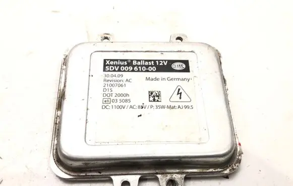 Skoda Octavia Mk2 (1Z) Voltage converter/converter module 5DV009610-00