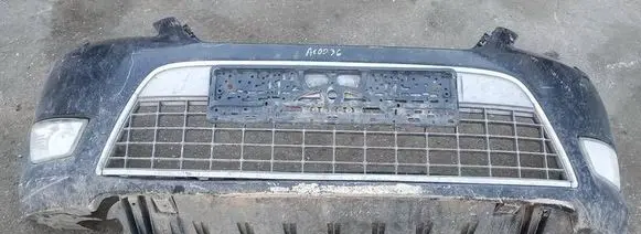 Ford Mondeo MK IV Front bumper juodas