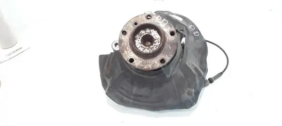 BMW 5 E39 Front wheel hub spindle knuckle