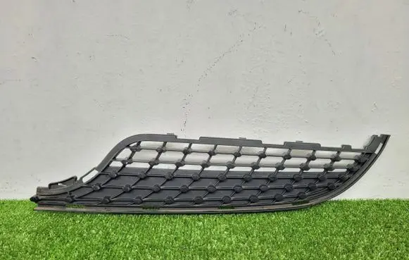 Mercedes-Benz SLK R172 Front grill A1728853623