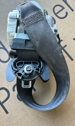 Audi Q7 4M Rear seatbelt 34133469D
