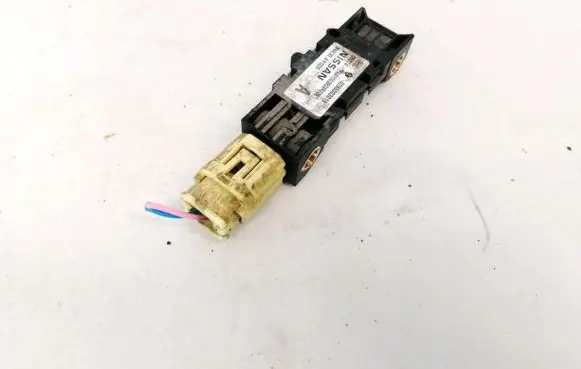 Nissan X-Trail T30 Airbag deployment crash/impact sensor 0285003019 98830AY000