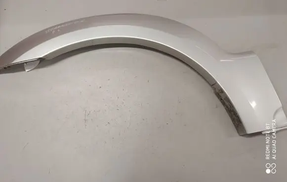 KIA Sorento Front arch trim 877113E500