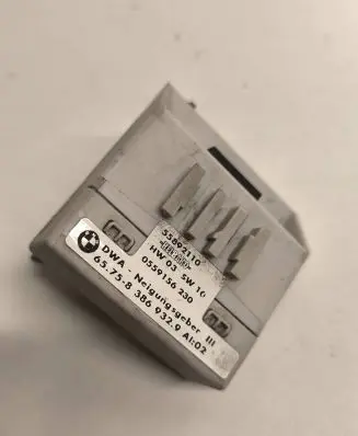 BMW 3 E46 Yaw turn rate sensor 8386932 0559156230 55892110