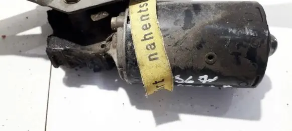 Volkswagen PASSAT B3 Wiper motor 0390241108 357955113C