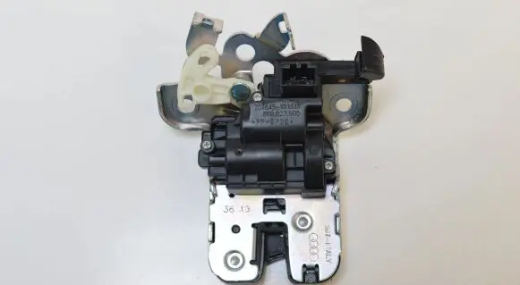 Audi A7 S7 4G Tailgate/trunk/boot lock/catch/latch 8R0827505