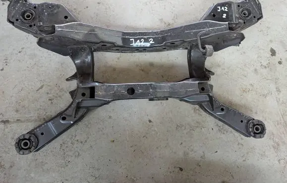 Nissan Qashqai J12 Rear subframe 