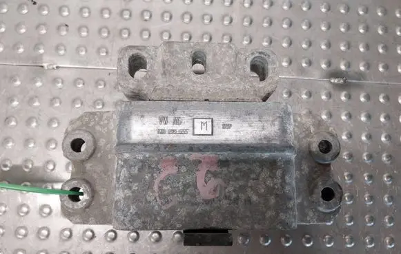 Audi A3 S3 8P Gearbox mounting bracket 1K0199555M