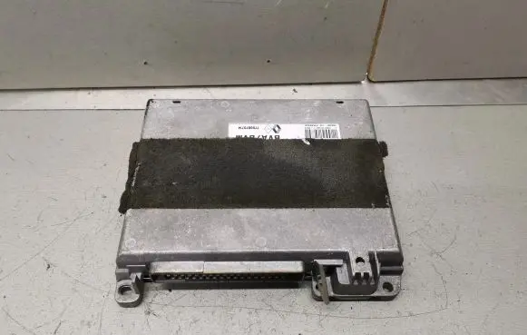 Renault Laguna I Engine control unit/module 7700873714