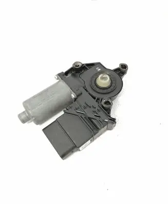 Volkswagen Golf Plus Front door window regulator motor 0130821430