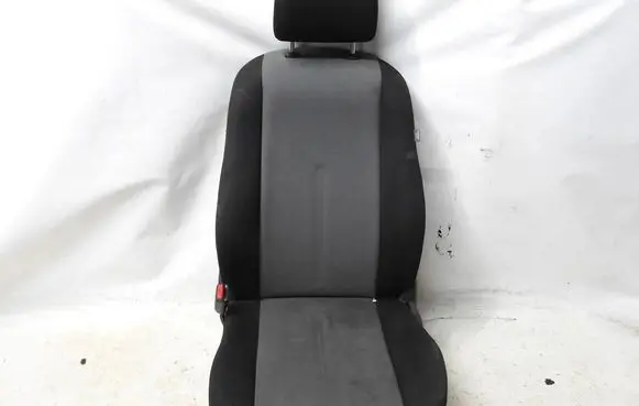 Toyota Urban Cruiser (XP110) Front driver seat 