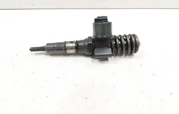 Skoda Octavia Mk2 (1Z) Fuel injector 03G130073G 0414720404