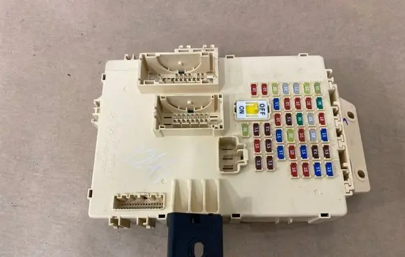 Hyundai i40 Fuse module 919553Z020 3Z0201602230404 1316222072