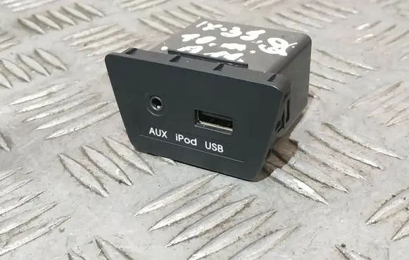 Hyundai ix35 AUX in-socket connector 961102S000TAN 961102S000