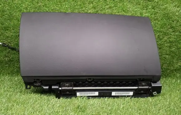 BMW 7 E65 E66 Glove box 7029753 51167029753