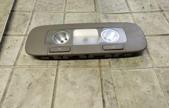 Volkswagen PASSAT B6 Rear seat light 3C0947291C
