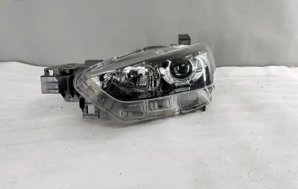 Mazda CX-3 Headlight/headlamp D10E51040