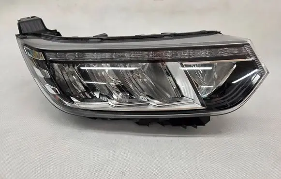 SsangYong Tivoli Headlight/headlamp MD-E9-22728 SPMD-E9-22728