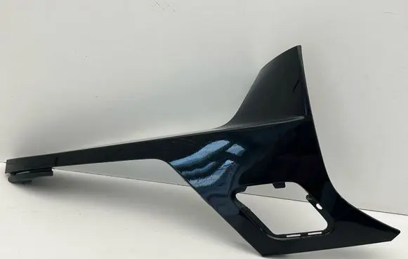 BMW 7 G70 Front bumper splitter molding 15857711