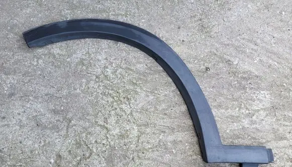 Mitsubishi Colt Rear arch trim