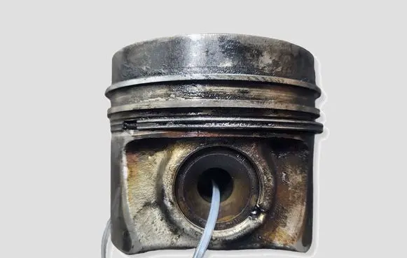 Volkswagen Golf VI Piston CAY